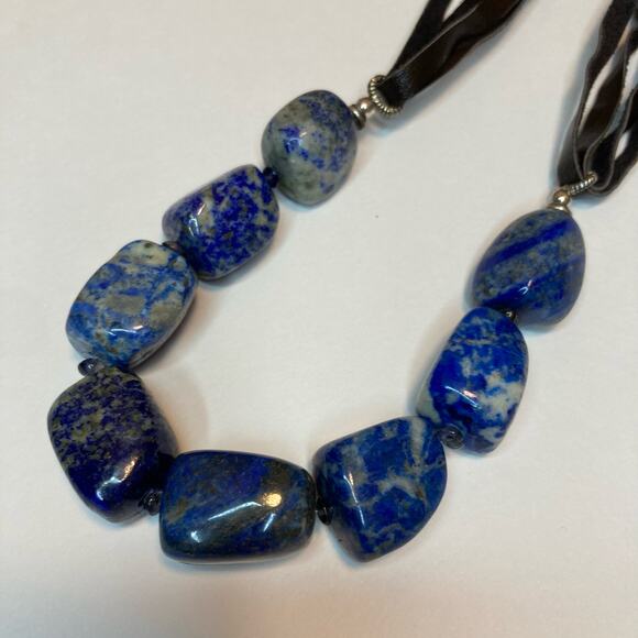 Sodalite necklace chunky crystals, leather, sterling silver clasp - Picture 8 of 10